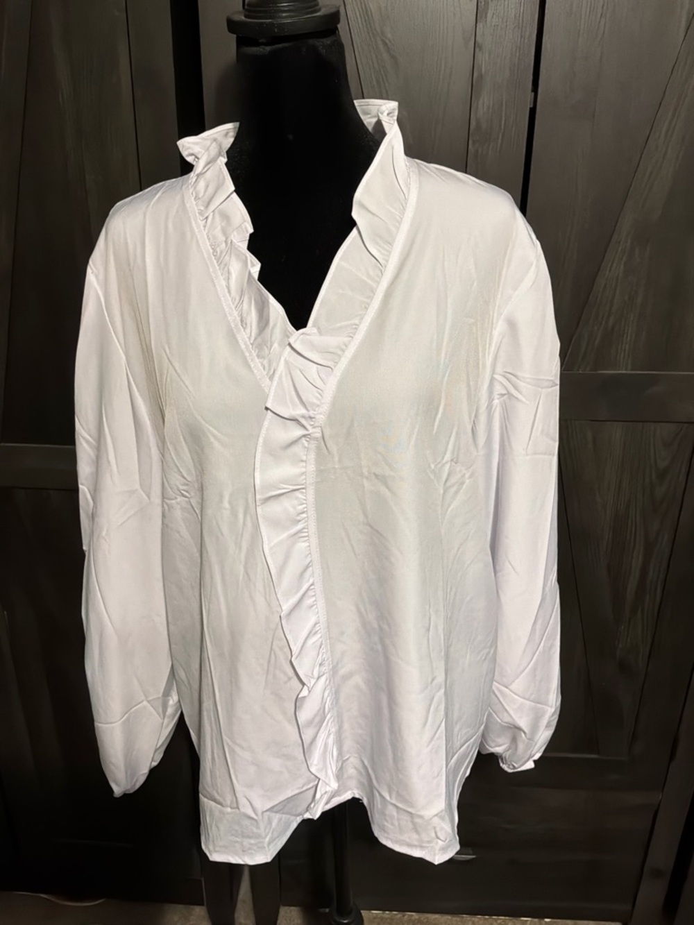 Source Unknown White Ruffle V-Neck Blouse